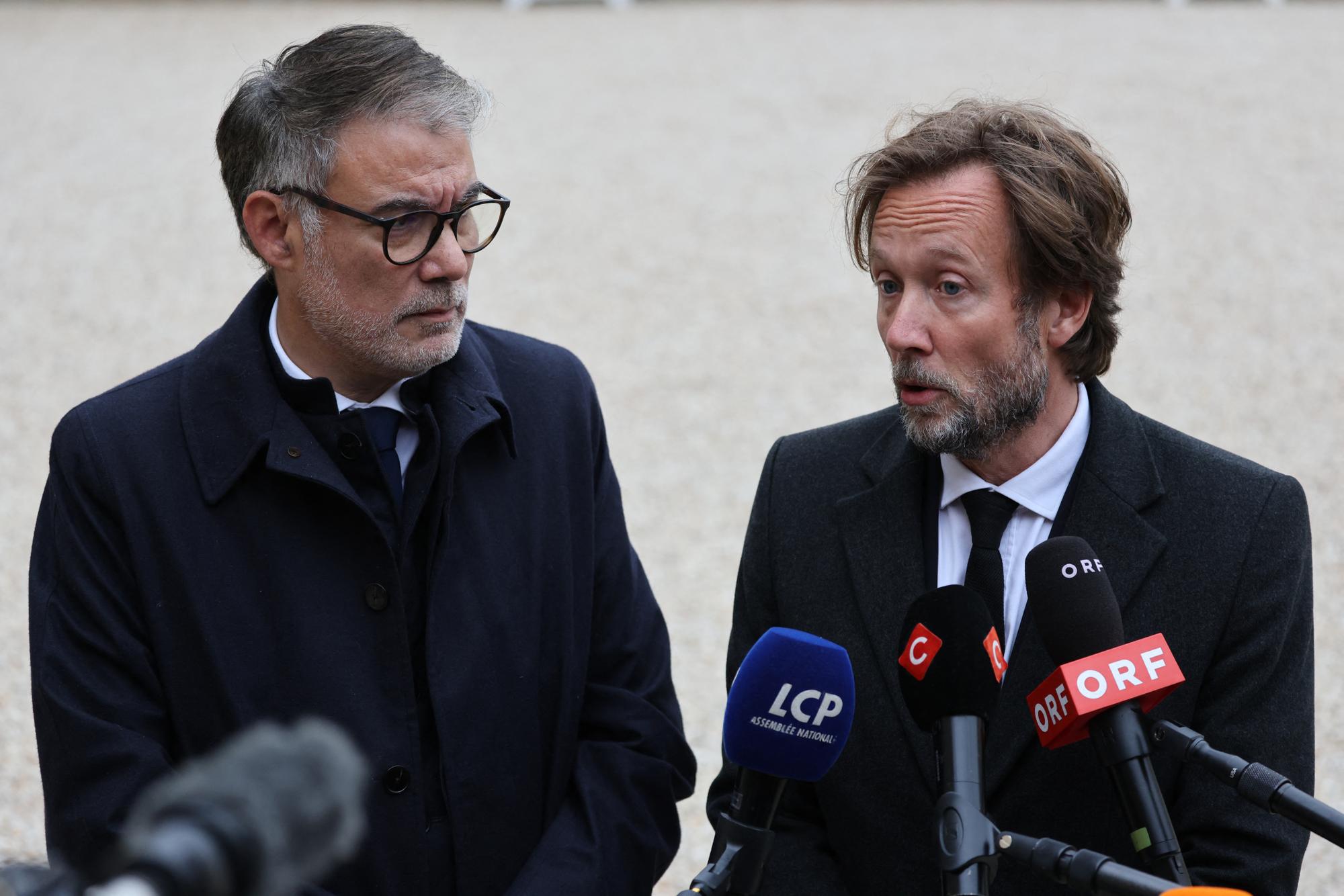 Olivier Faure et Boris Vallaud photographiés à l’Élysée le 10 octobre.
