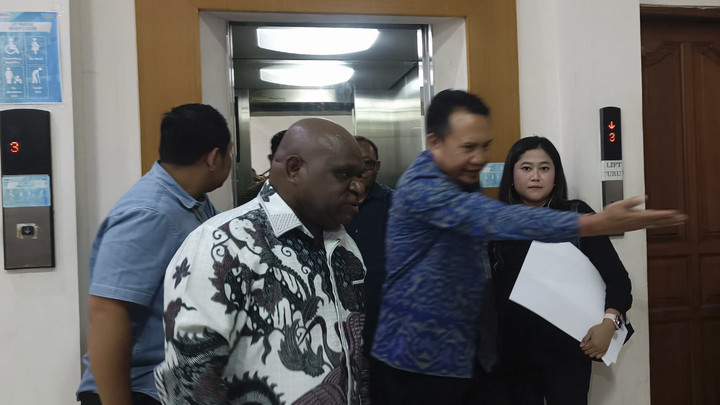 Menteri HAM Natalius Pigai Kunjungi Unud Terkait Kematian Timothy