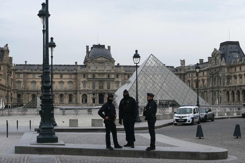Louvre-Räuber hatten Helfer im Museum! Israel-Spione decken auf