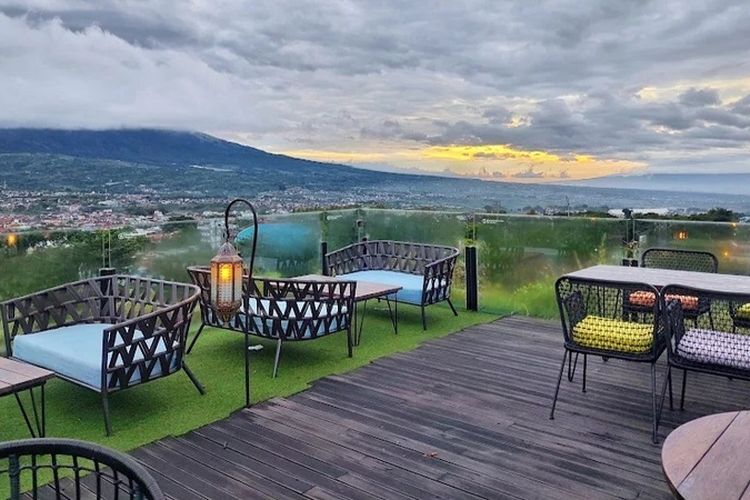 3 Kafe Rooftop Terbaik di Batu Malang yang Wajib Dikunjungi: Nongkrong Seru dengan Pemandangan Menak