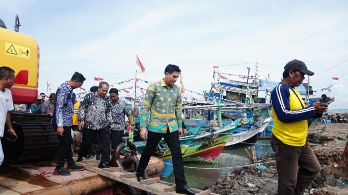 Pemeriksaan Pengerukan Pelabuhan Dadap, Bupati Lucky Hakim Dorong Potensi Perikanan Indramayu