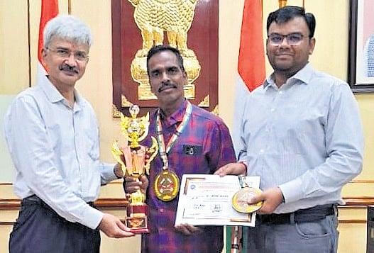 Vijayawada Division officer wins Powerlifting Championship
