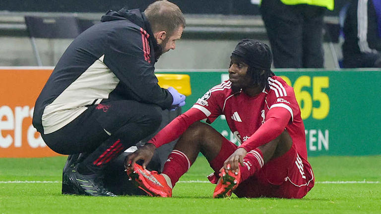 Arne Slot Gives Alexander Isak, Jeremie Frimpong Injury Verdicts Before ...