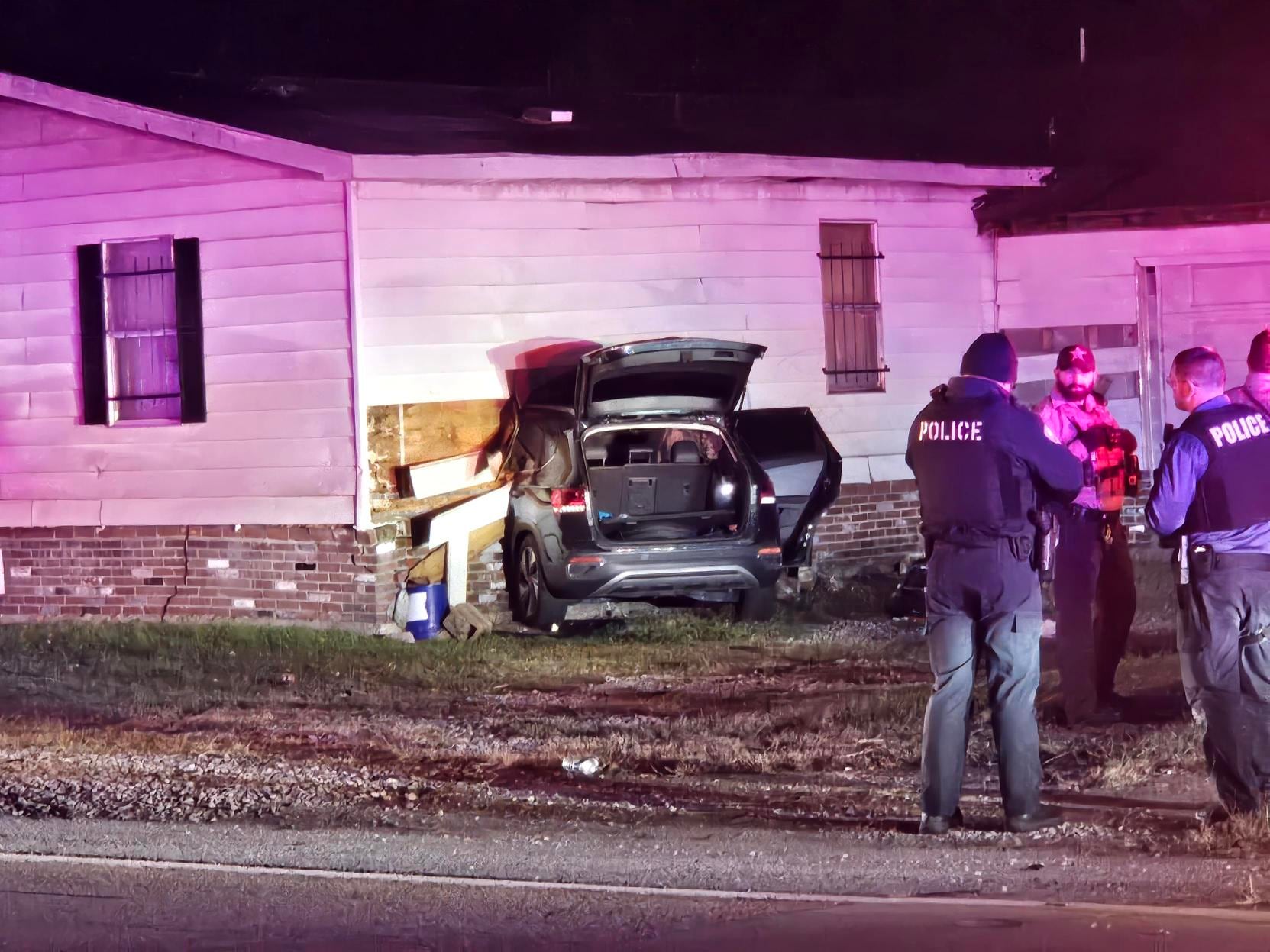 Police chase ends with car crashing into Metro East home, witness says