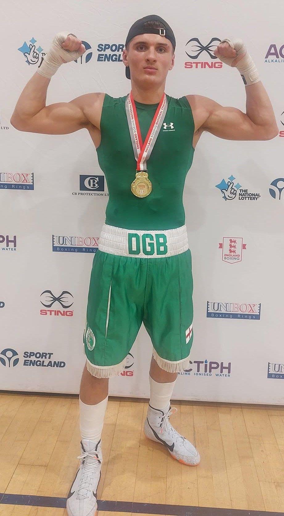 Ilkeston Club Boxer Wins National Title