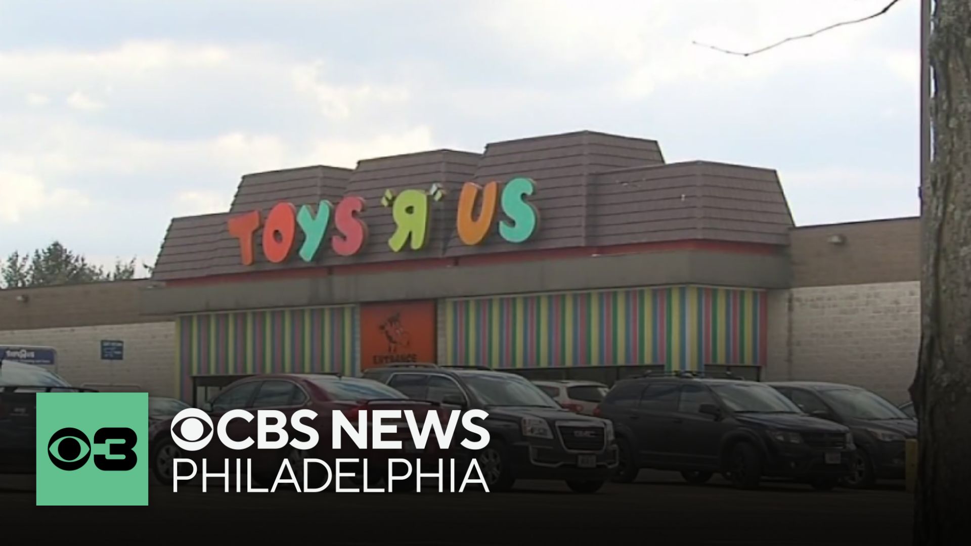 Toys "R" Us opening new seasonal stores including 2 in Philadelphia area