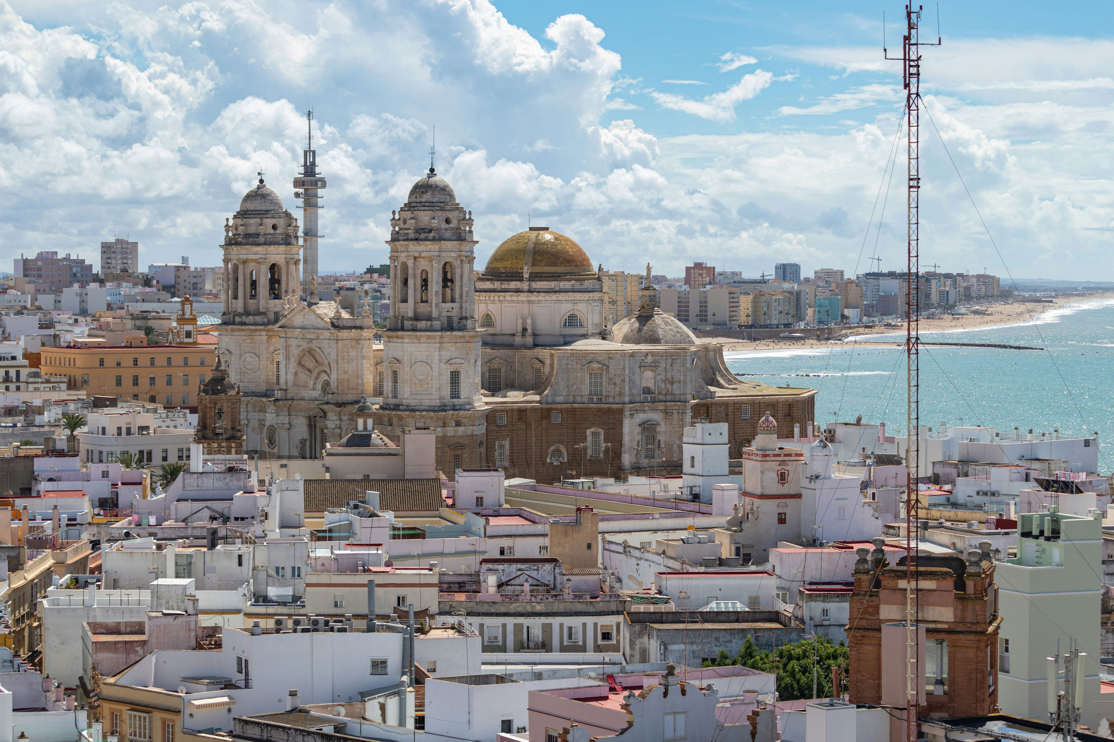 spanish-cities-to-visit-in-winter-warm-weather-local-life-seaside