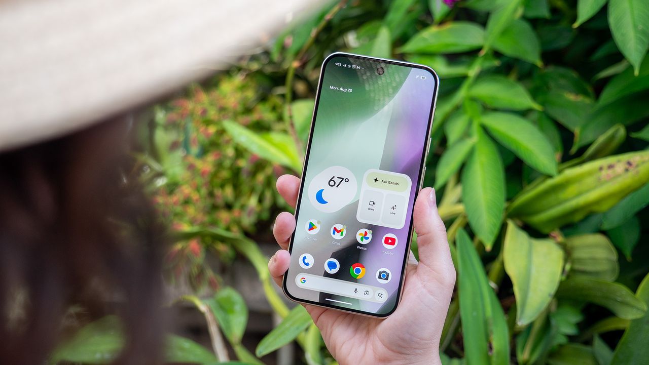 The new Pixel update brought features and an AoD bug for Pixel 10 users