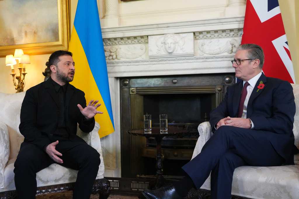 Ukraine’s Zelenskyy urges US to broaden Russian oil sanctions and seeks ...