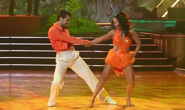 DWTS fans say show is ‘throwing a bone' Jen Affleck and Jan Ravnik with ...
