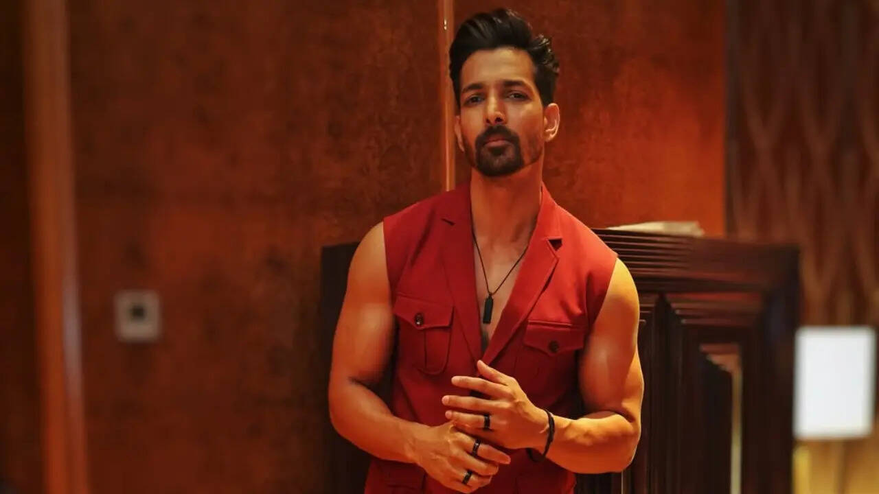 Harshvardhan Rane, known for his role in Ek Deewane Ki Deewaniyat, is ...