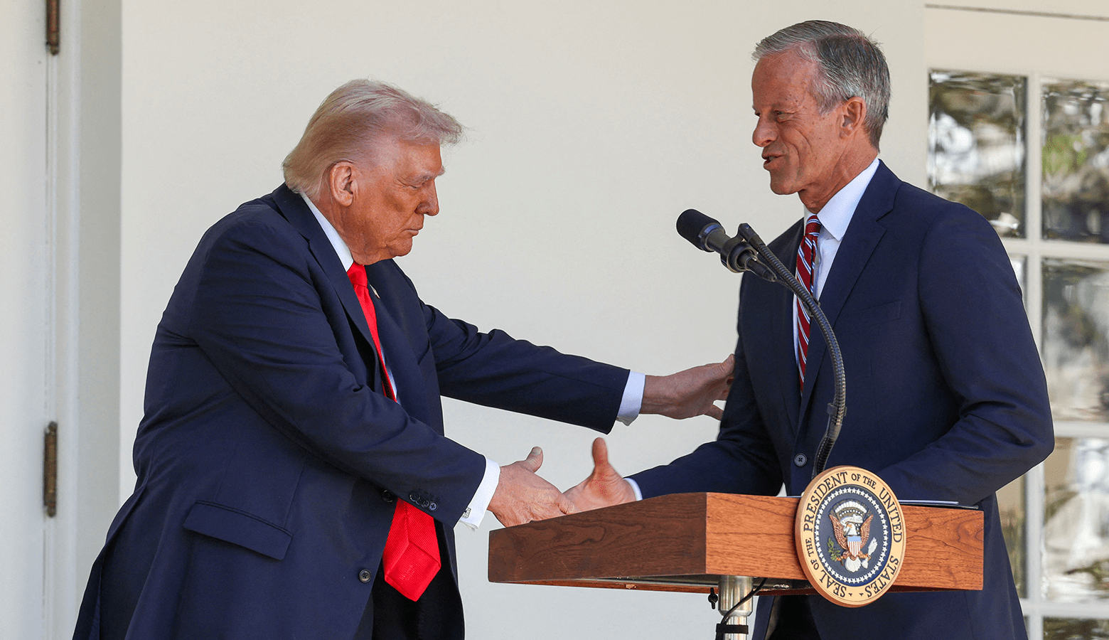 GOP 'barreling towards a cliff' with no plan
