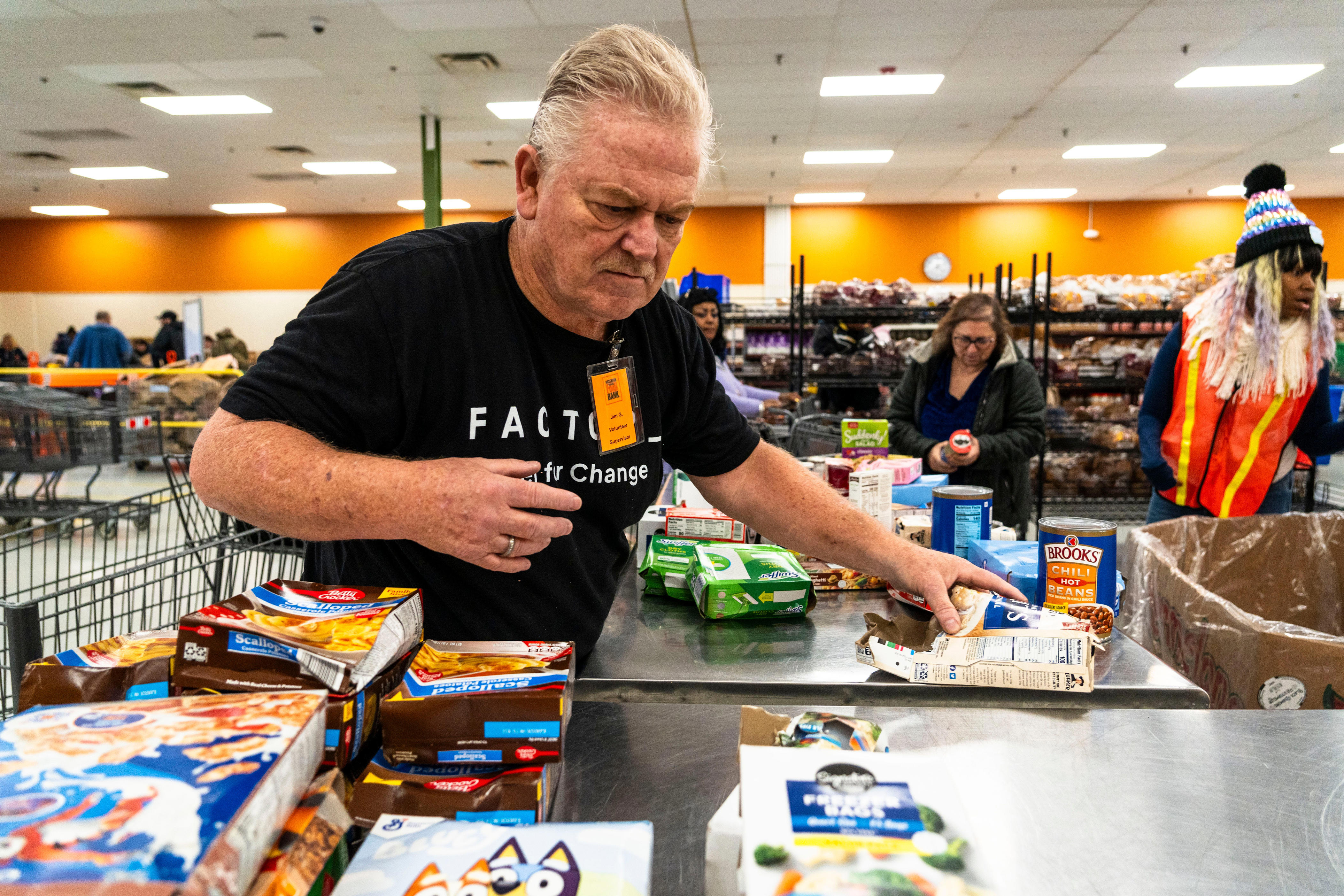 Local food pantries step up amid SNAP funding uncertainty