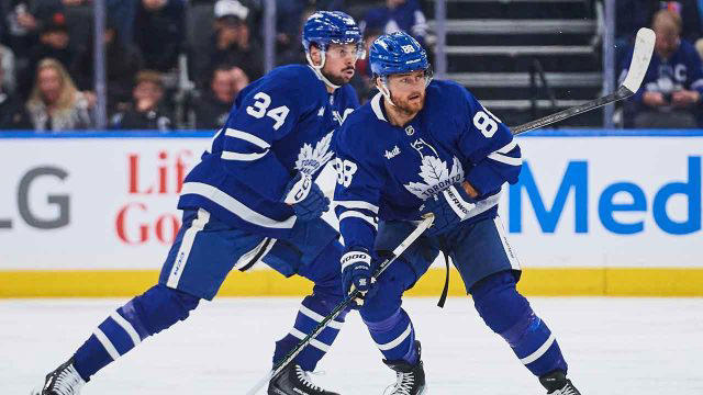 Maple Leafs to switch up power-play units against Predators