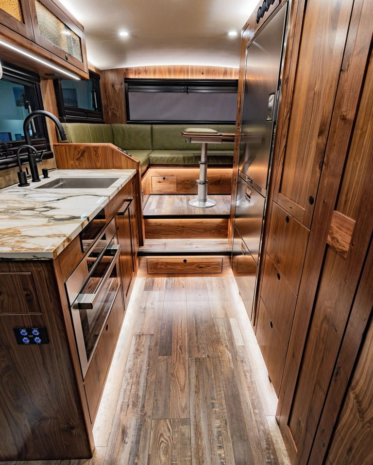EarthRoamer’s New Overlanders Are Luxury Suites On Wheels Built To ...