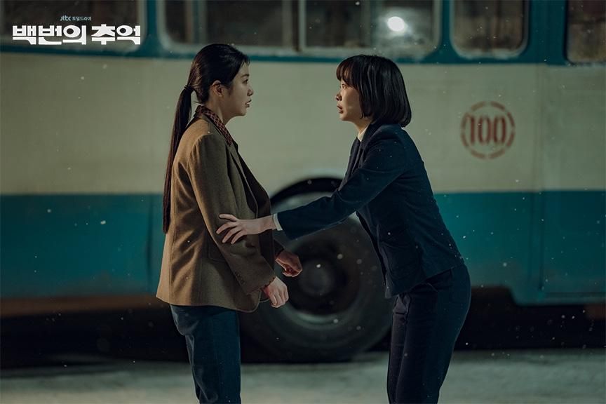 5 Ketidakwajaran dalam Drakor A Hundred Memories, Pernah Terpikir?