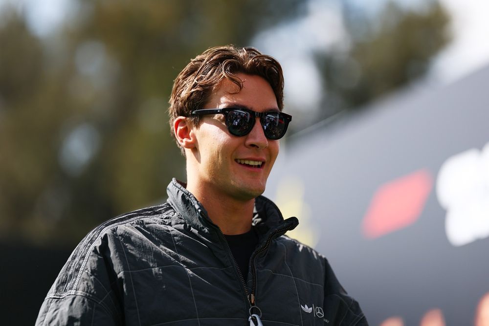 Pakai Topeng, Russell Tonton FP1 F1 GP Meksiko dari Tribun