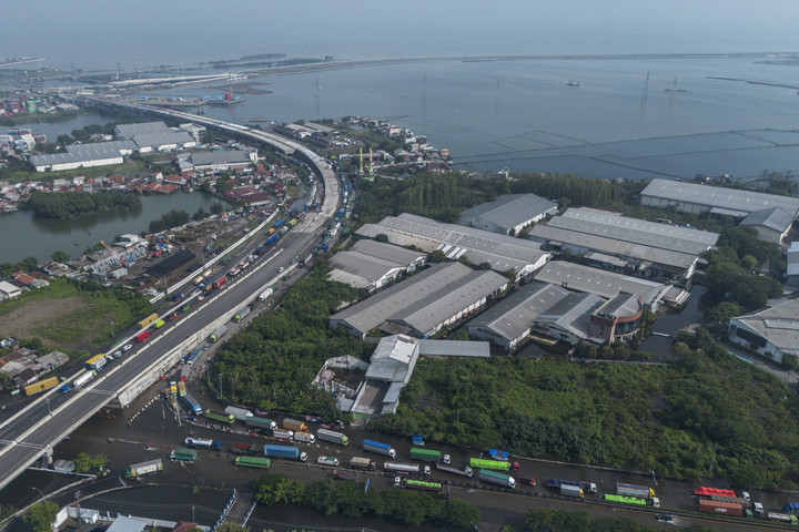 Banjir Kaligawe: 3.000 KK Terdampak, Lalu Lintas Lumpuh