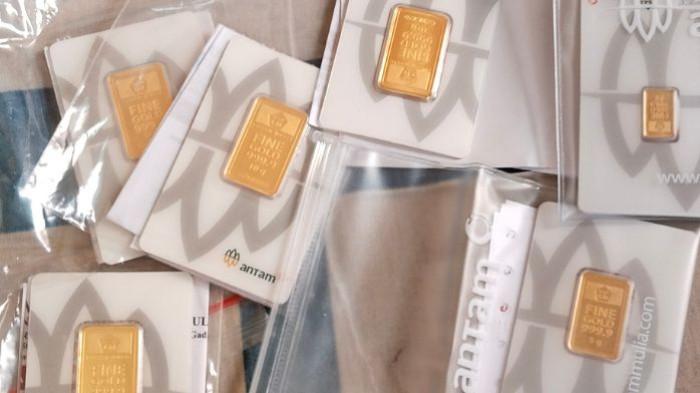Harga Emas Antam Turun di Akhir Pekan 25 Oktober 2025