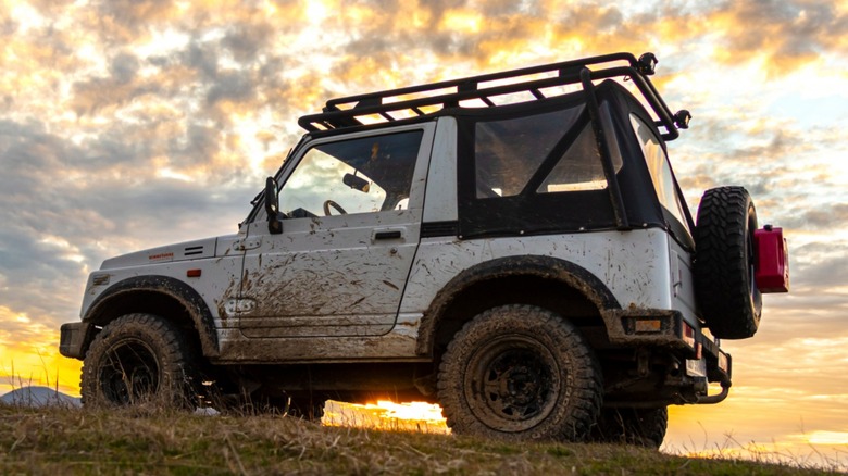 Here's How The Suzuki Samurai Became So Popular In The 4x4 Community