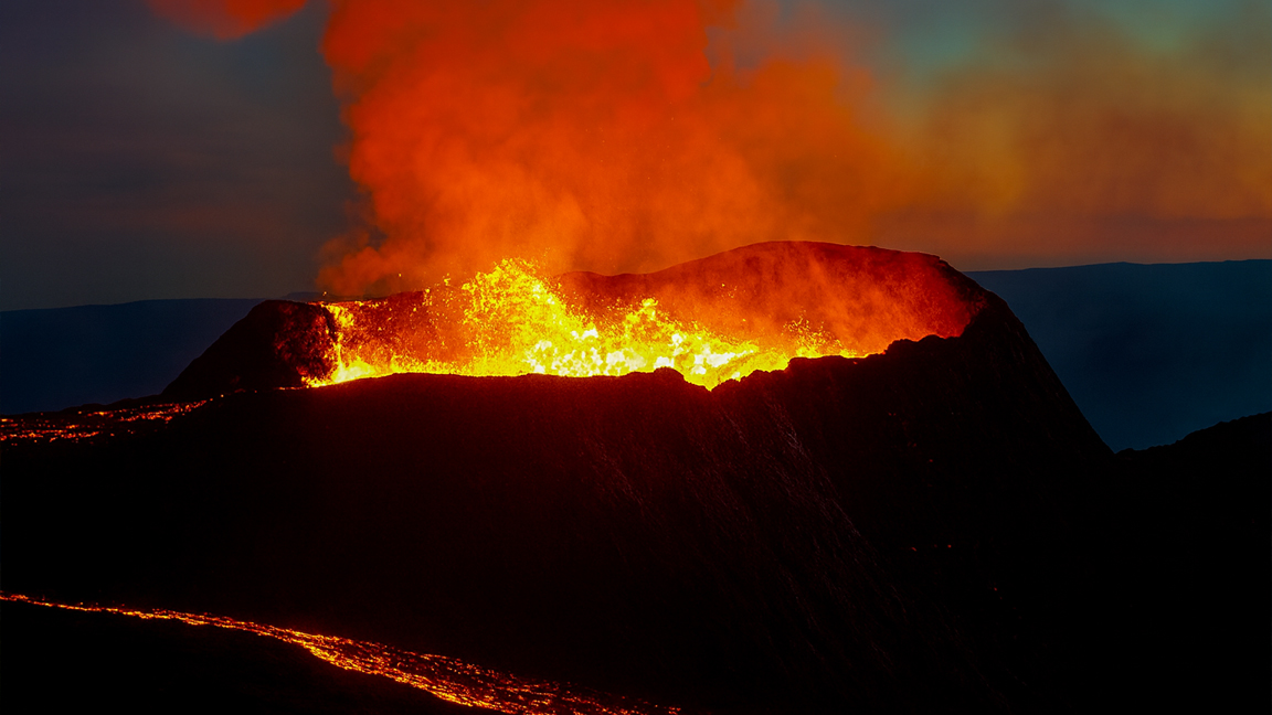 Active Volcano – Earth’s Fury in Cinematic