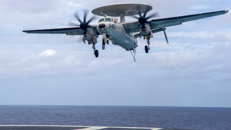 The E-2D Advanced Hawkeye Aircraft Has Impressive Aerial Refueling ...
