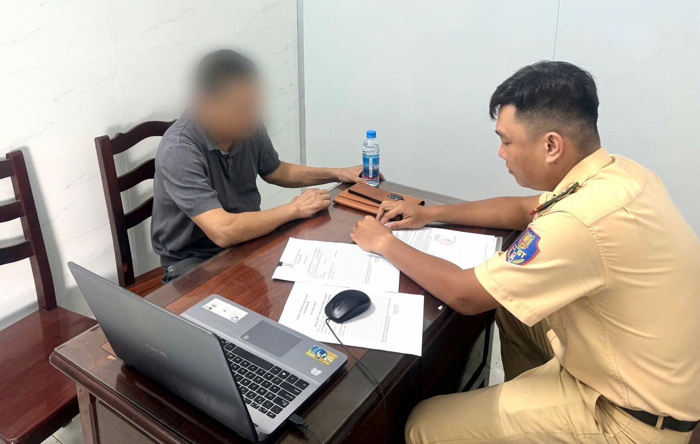 Phạt 19 triệu đồng tài xế lái ôtô đi ngược chiều trên đường Mỹ Phước - Tân Vạn