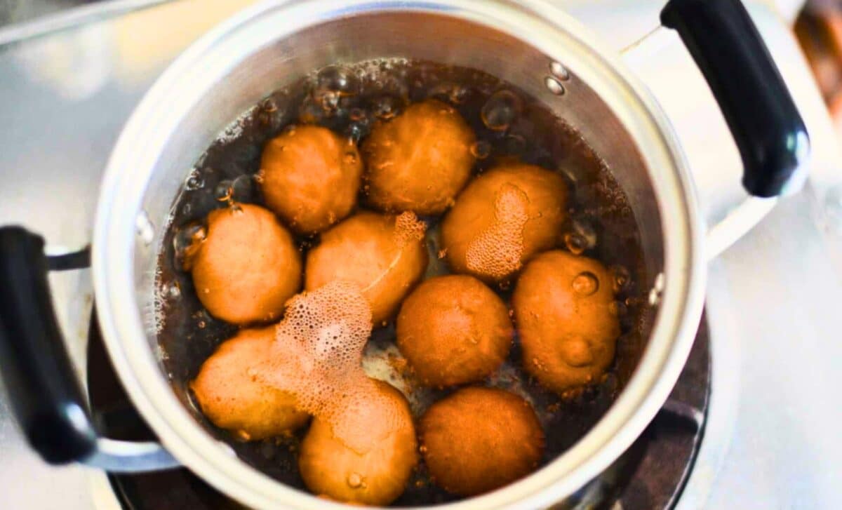 Why You Should Never Skip Salt in Boiling Water When Cooking Eggs ...