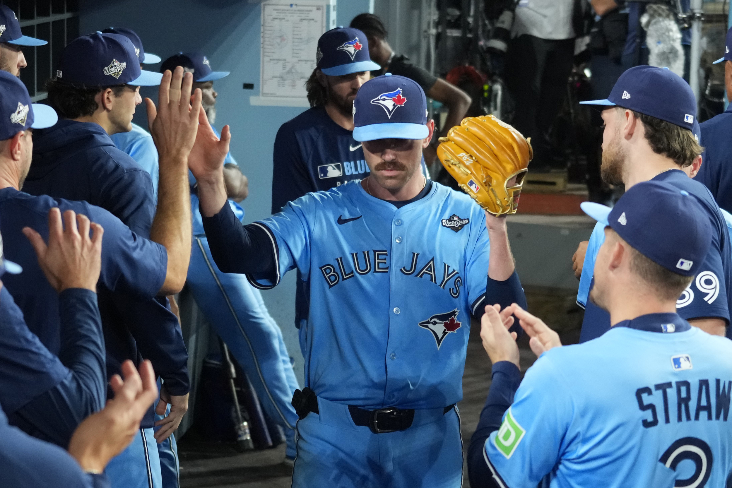 Examining whether the Blue Jays should extend Shane Bieber this offseason