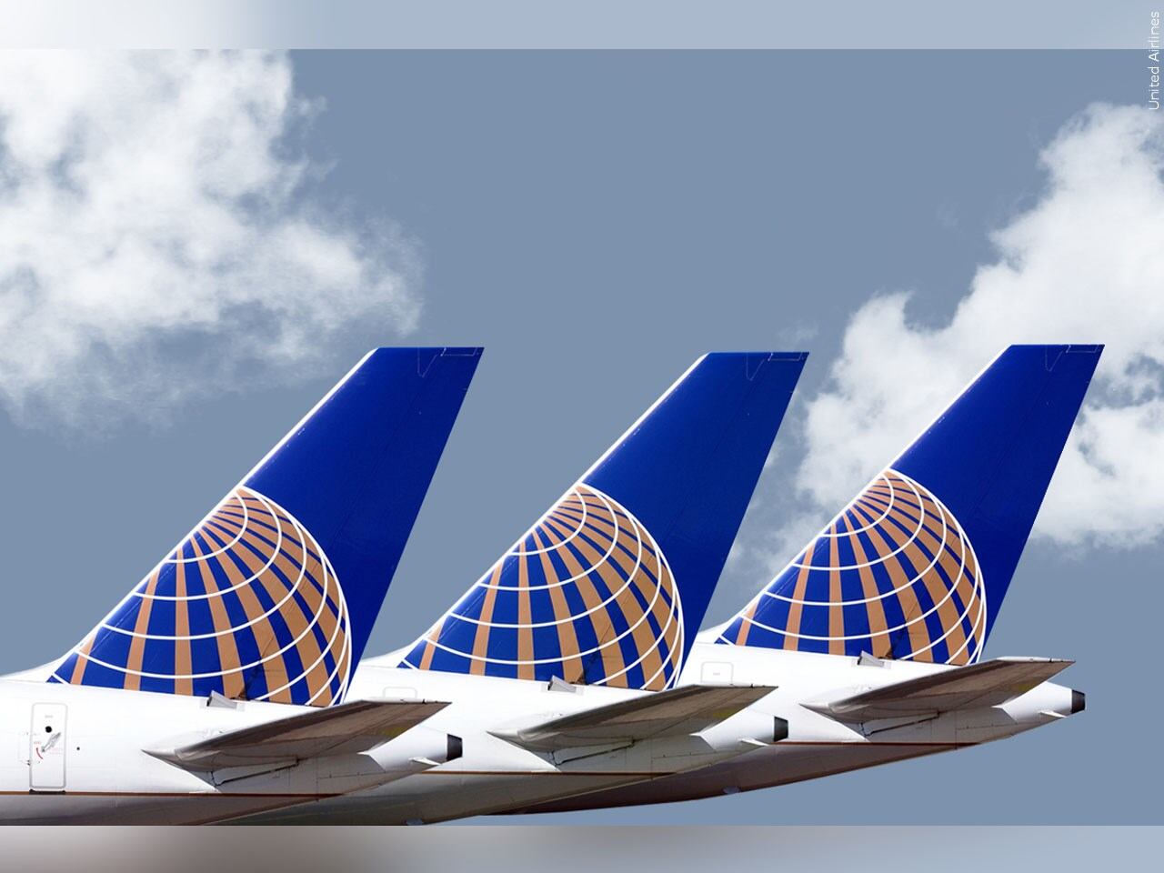 AEX announces the return of United flights