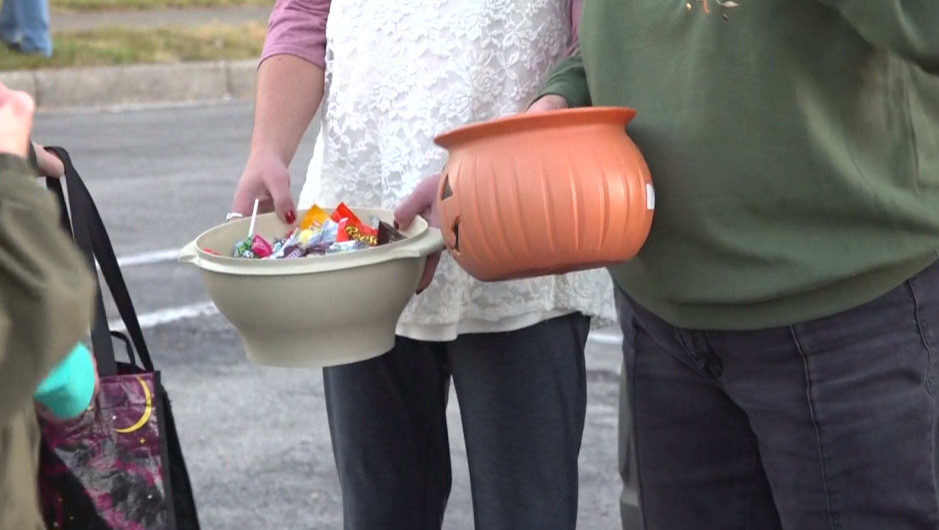 Experts remind parents to stay alert as families head out for trick or