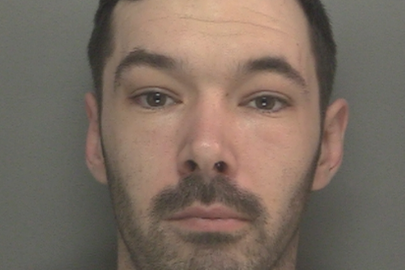Skorpion submachine gun used to shoot woman in leg found in Under ...