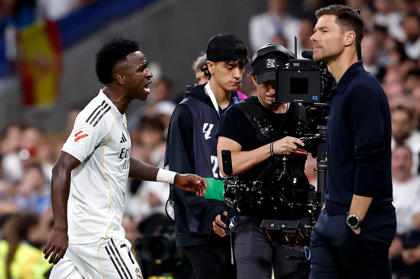 Alonso: 'Vinicius nói chuyện chân thành, xuất phát từ trái tim'