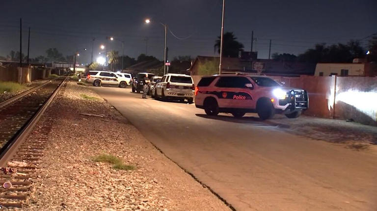 Police seek tips after man killed in west Phoenix shooting