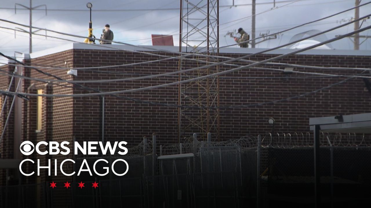 Lawsuit claims detainees at ICE facility in Broadview subjected to ...
