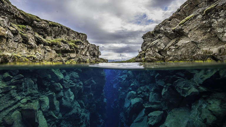 Deep Beneath The Pacific Ocean, Earth's Crust Is Tearing Itself Apart