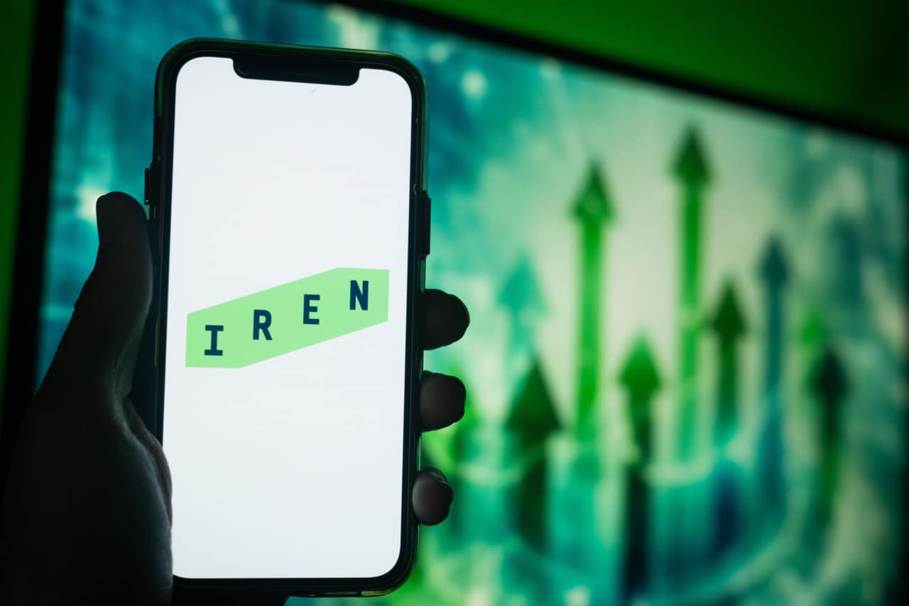 How This Bitcoin Miner Surged 500% On Its AI Power Pivot