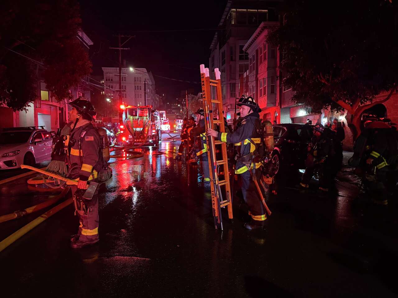 One person dead in Cow Hollow apartment fire