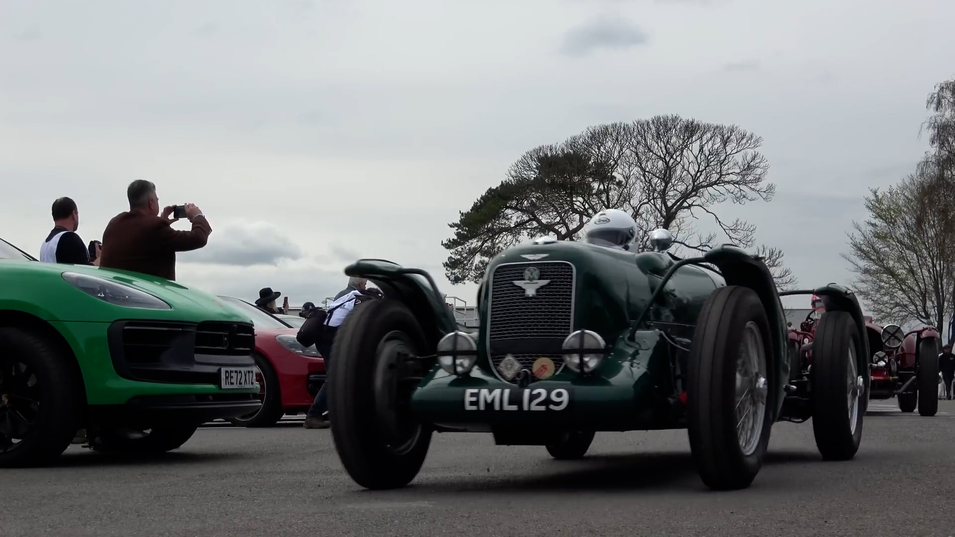 Vintage Bentley at Goodwood – Racing on Synthetic Fuel