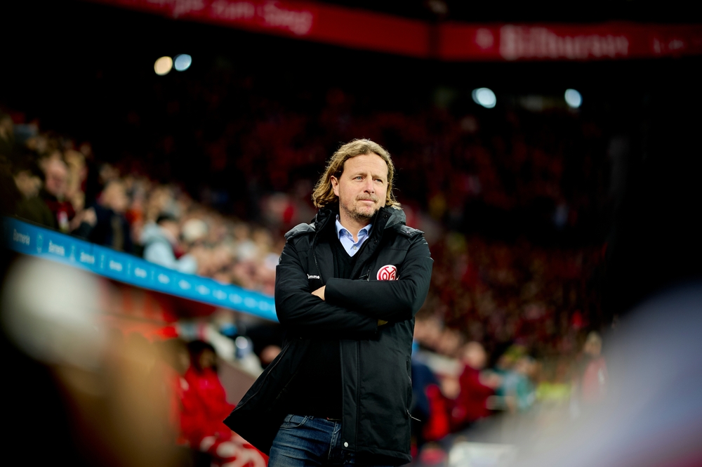 Her er de 4 bud på Bo Henriksens nye job