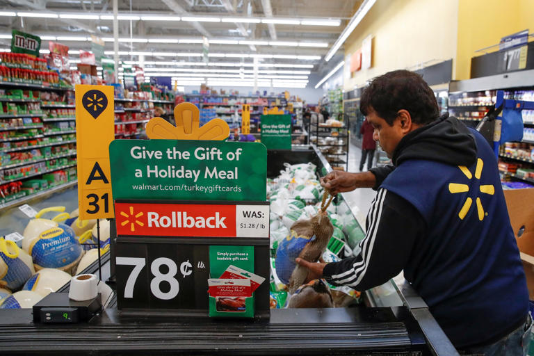 Walmart expects to keep its 2.1 million-strong workforce steady for the next three years as it uses AI to evolve employees’ roles.