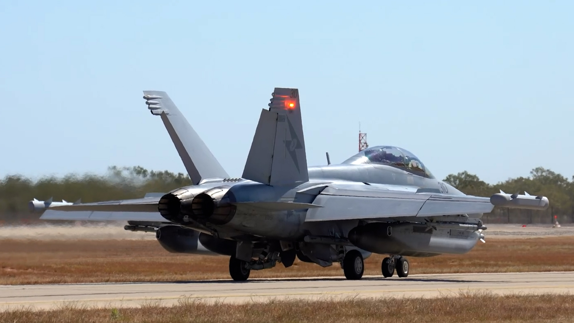US Air Force startet mit F-22 Raptors