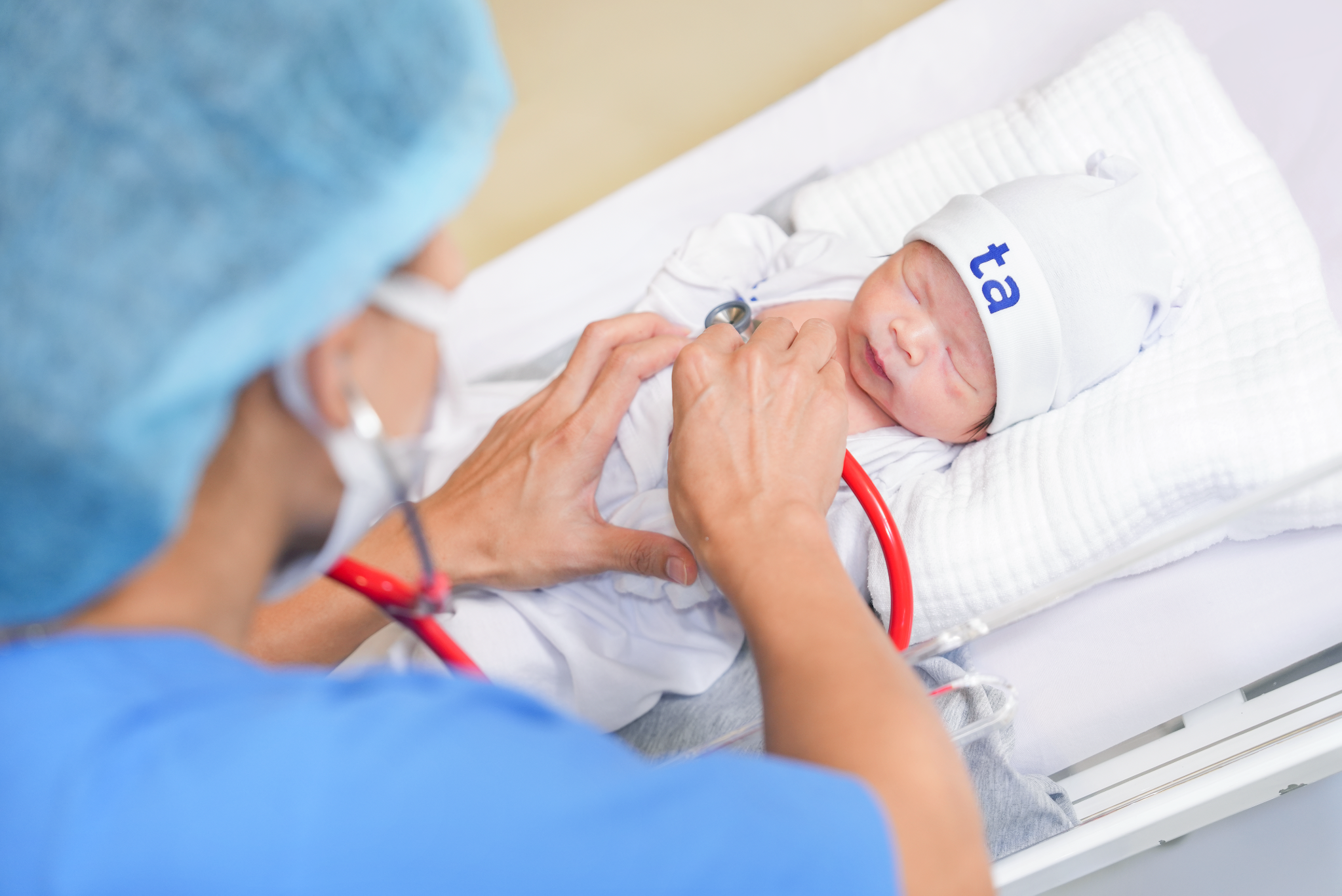 Trẻ viêm phổi do virus hợp bào hô hấp có tái nhiễm bệnh?