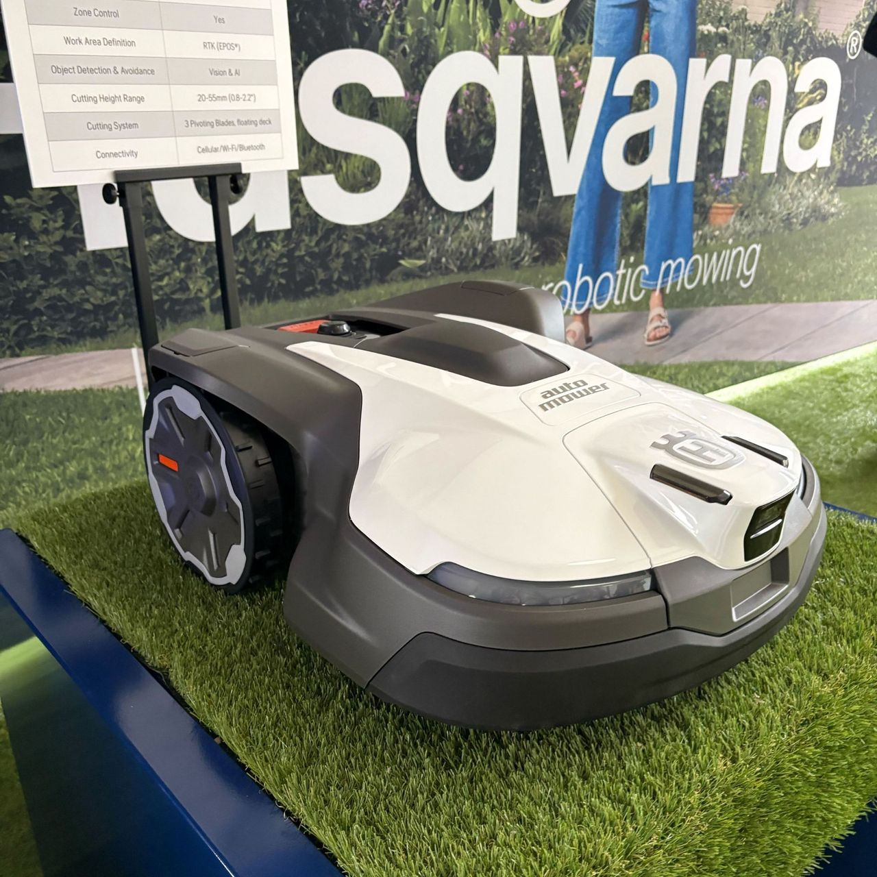 4 things that have convinced me that robot lawn mowers are going to be ...