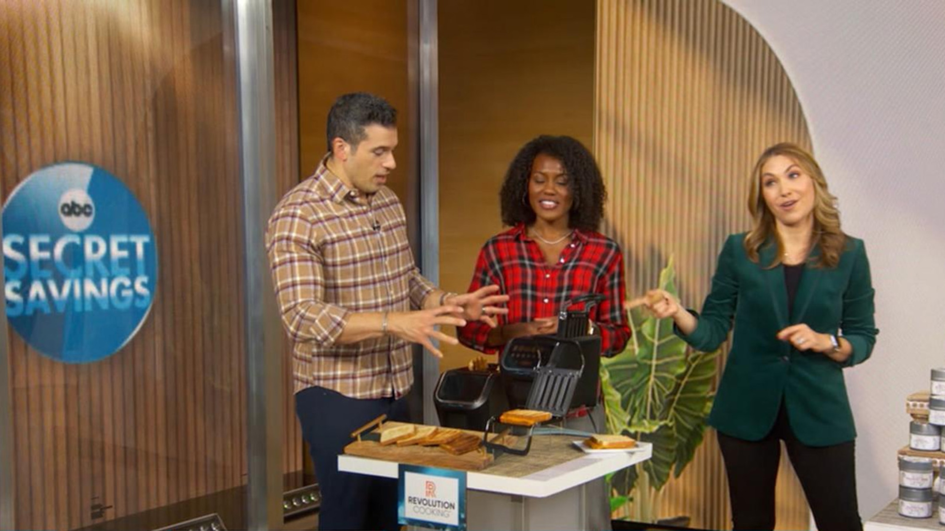 ABC Secret Sales: Holiday gifts and glam