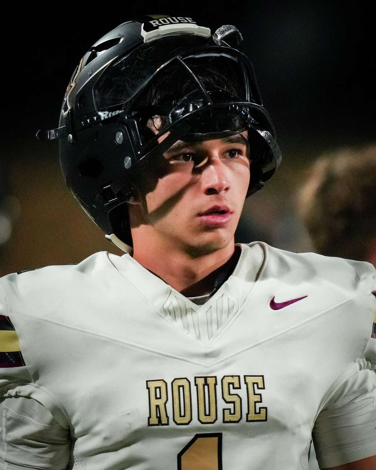 Rouse QB London Morgan helps Raiders sail by East View in 8-5A DI win