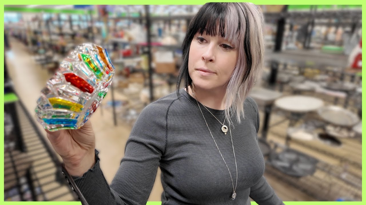On a Time Crunch at Goodwill | Thrift with Me | Niknax Reselling