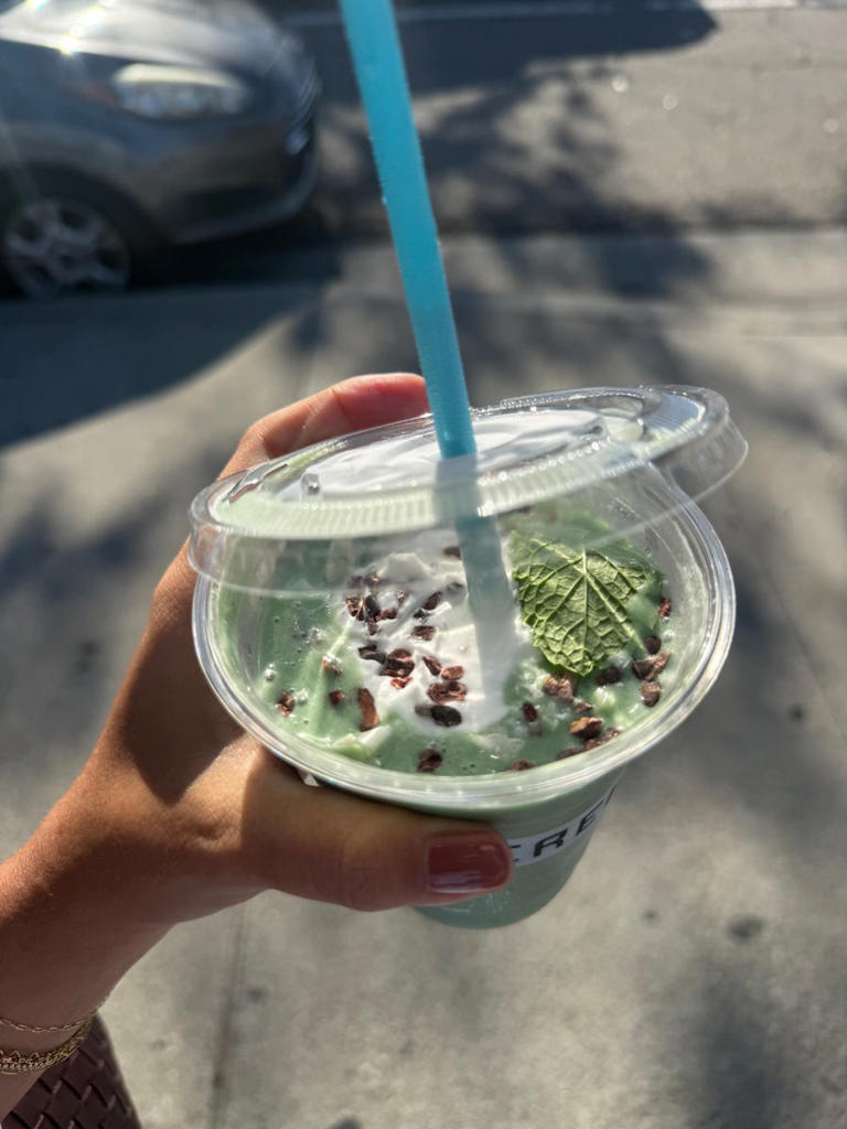 I Tried Erewhon’s New Toothpaste Smoothie So You Don’t Have To (But You ...