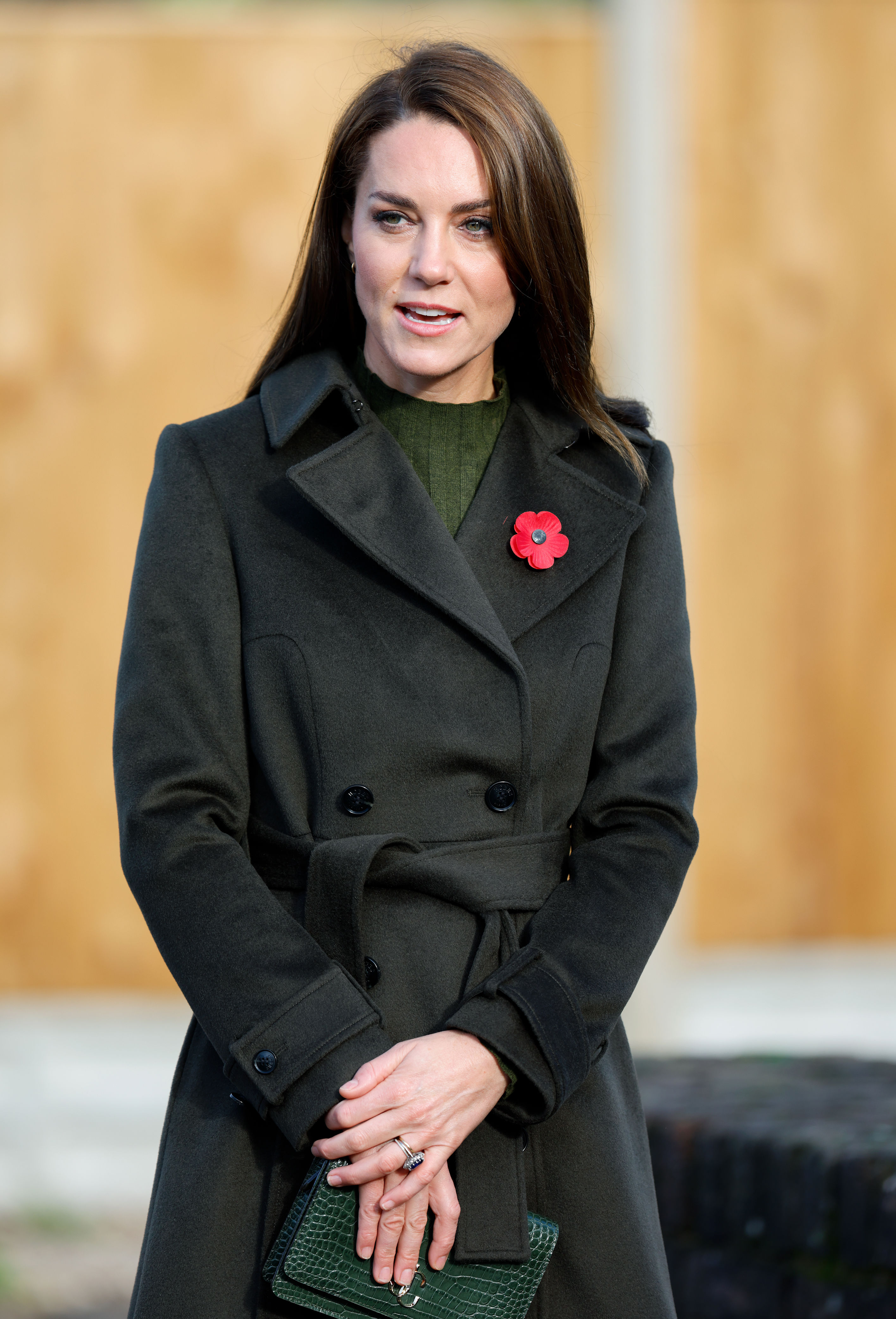 Which side do you wear a poppy on and what are different coloured ...