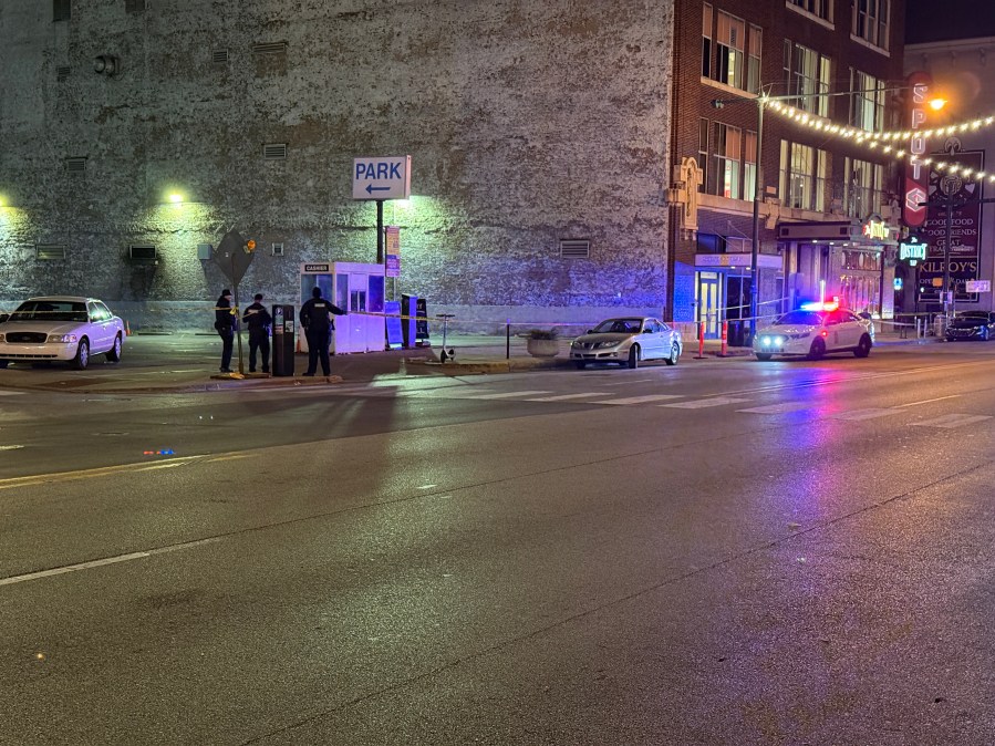 1 injured in downtown shooting